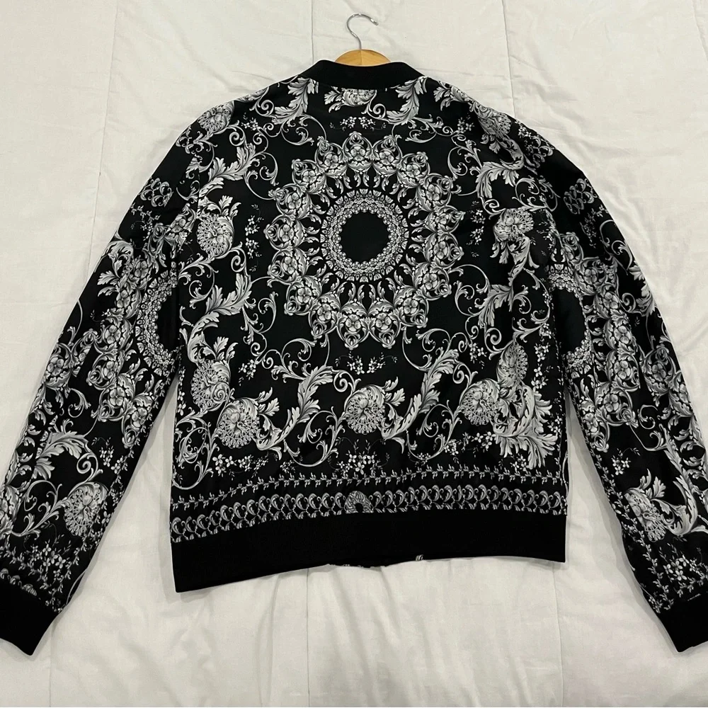 Zara - Picture 2 of 2